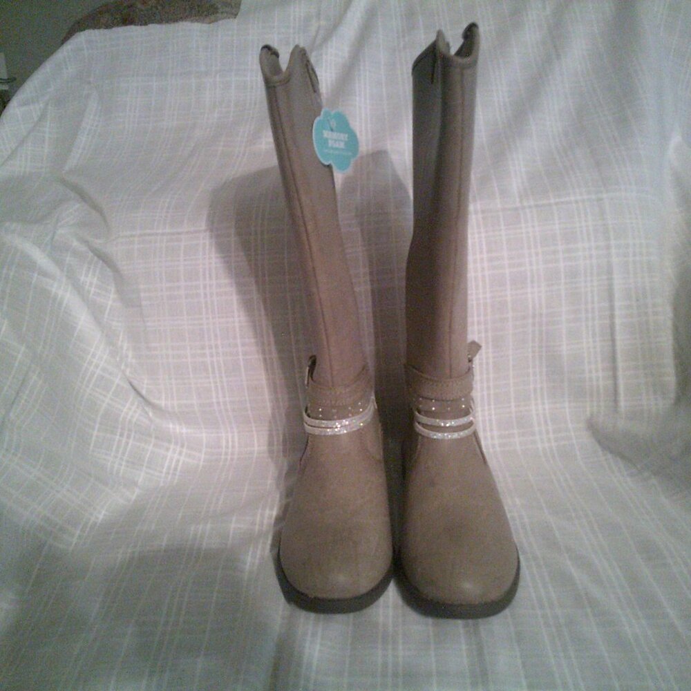 So Raylene color Stone Grey‎ Tall Boots New Size 5 USA Womens /Girls